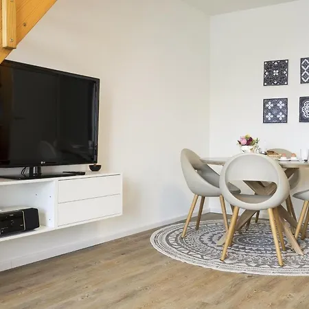 Panorama: Meerblick-maisonette In Lemkenhafen