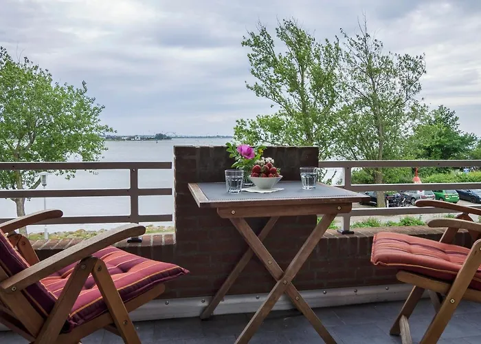 Appartement Panorama: Meerblick-maisonette In Lemkenhafen *