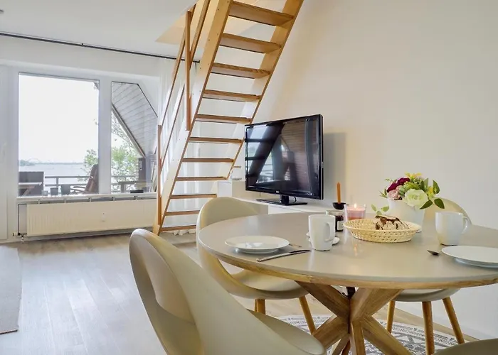 Appartement Panorama: Meerblick-maisonette In Lemkenhafen Fehmarn